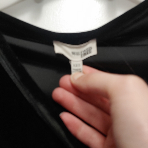 Aritzia Wilfred Klum Velvet Dress - Picture 5 of 8